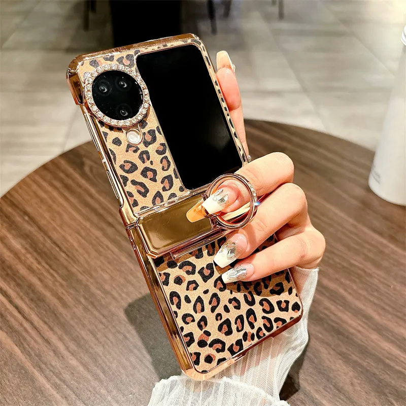 Compatible with OPPO Find N3 Flip phone case, leopard print stand, N3FLIP full-coverage hinge case, drop-proof protective case.