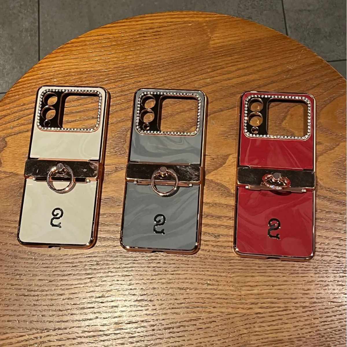 Compatible Huawei Nova Flip phone case, foldable screen, diamond-patterned, Year of the Snake, red hinge, drop protection.