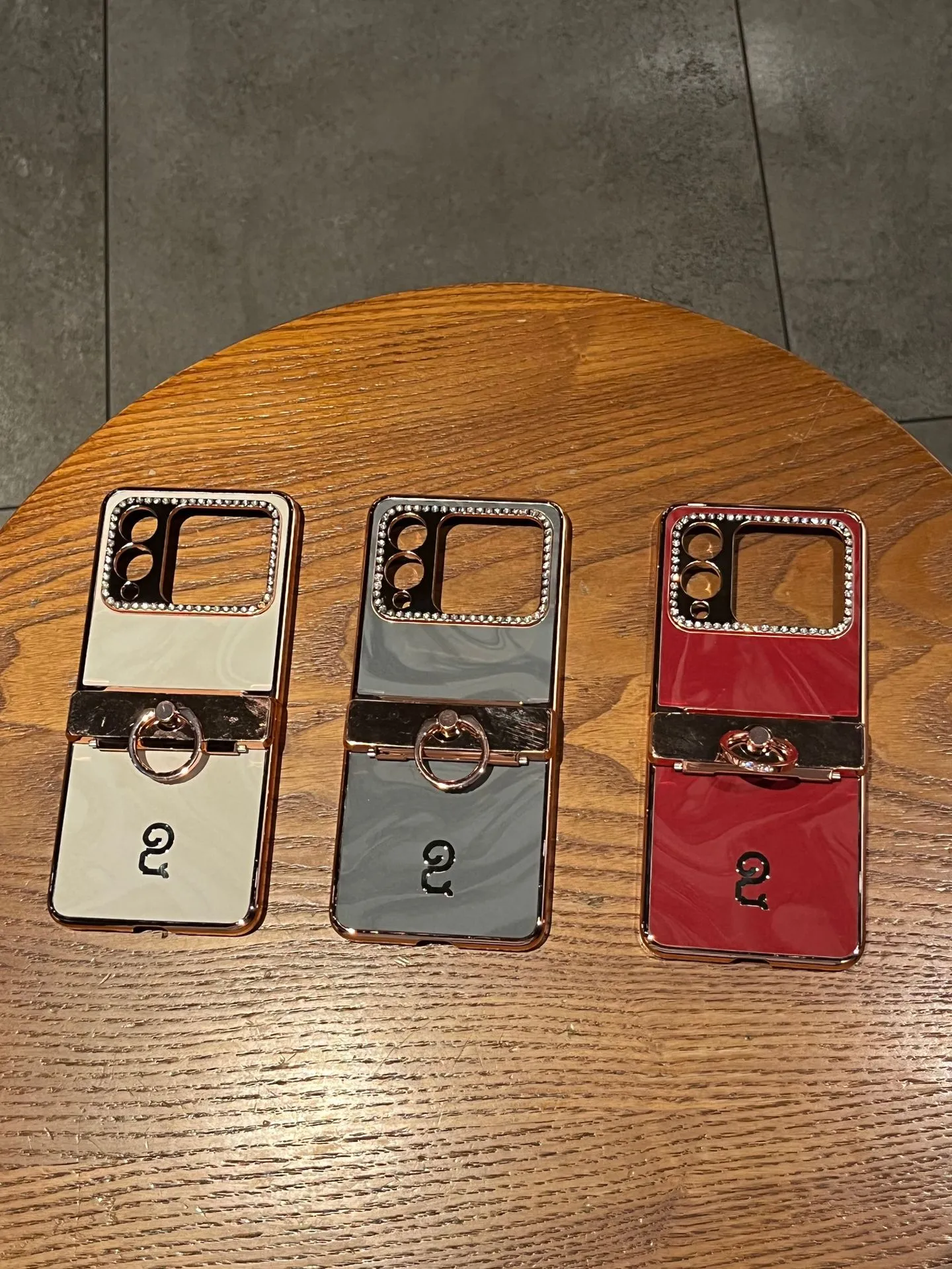 Compatible Huawei Nova Flip phone case, foldable screen, diamond-patterned, Year of the Snake, red hinge, drop protection.