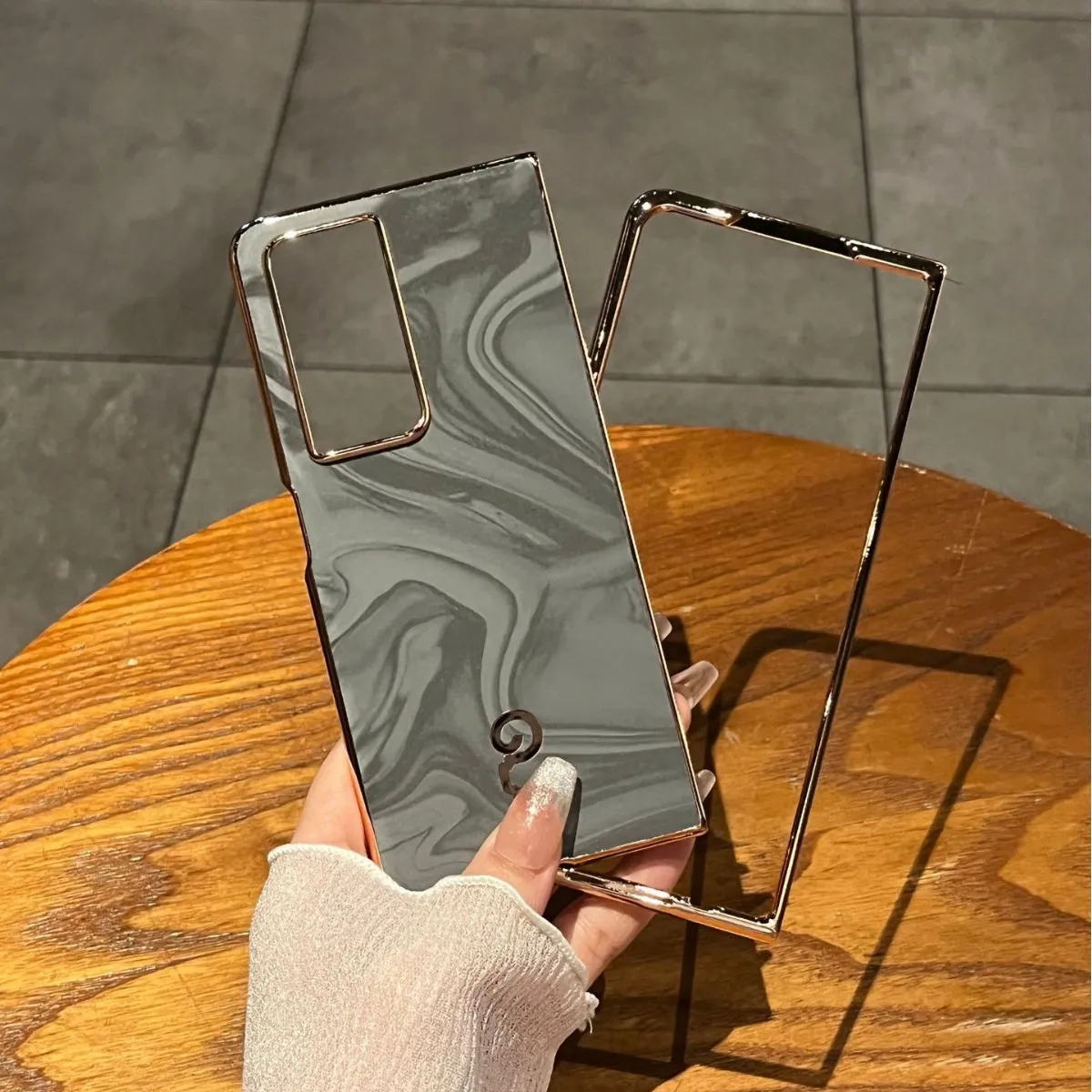 Honor MagicVS2 phone case, foldable screen case, VS2 Year of the Snake red electroplated ultra-thin anti-drop protective case, applicable to all phones.