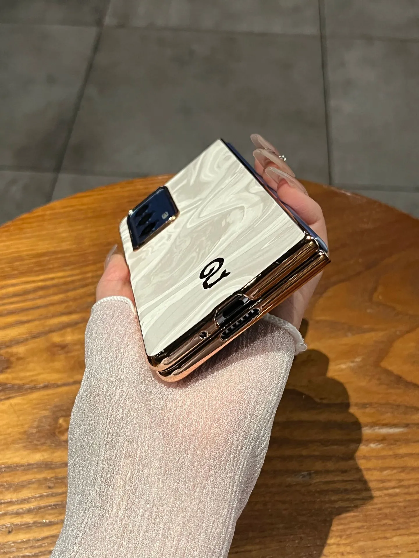 Honor MagicVS2 phone case, foldable screen case, VS2 Year of the Snake red electroplated ultra-thin anti-drop protective case, applicable to all phones.