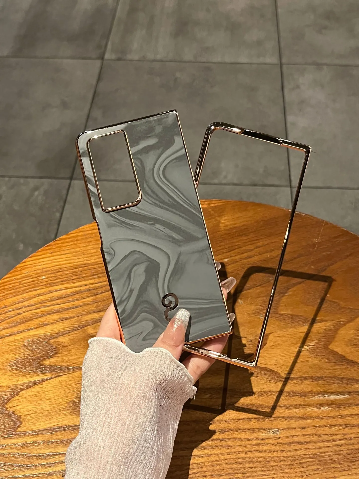 Honor MagicVS2 phone case, foldable screen case, VS2 Year of the Snake red electroplated ultra-thin anti-drop protective case, applicable to all phones.
