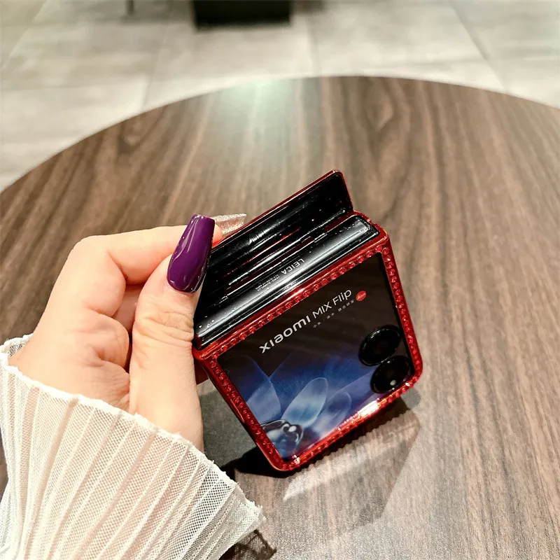 Compatible with Xiaomi MIX Flip phone case, China Red, folding, sparkling glitter, full-coverage hinge, drop protection.