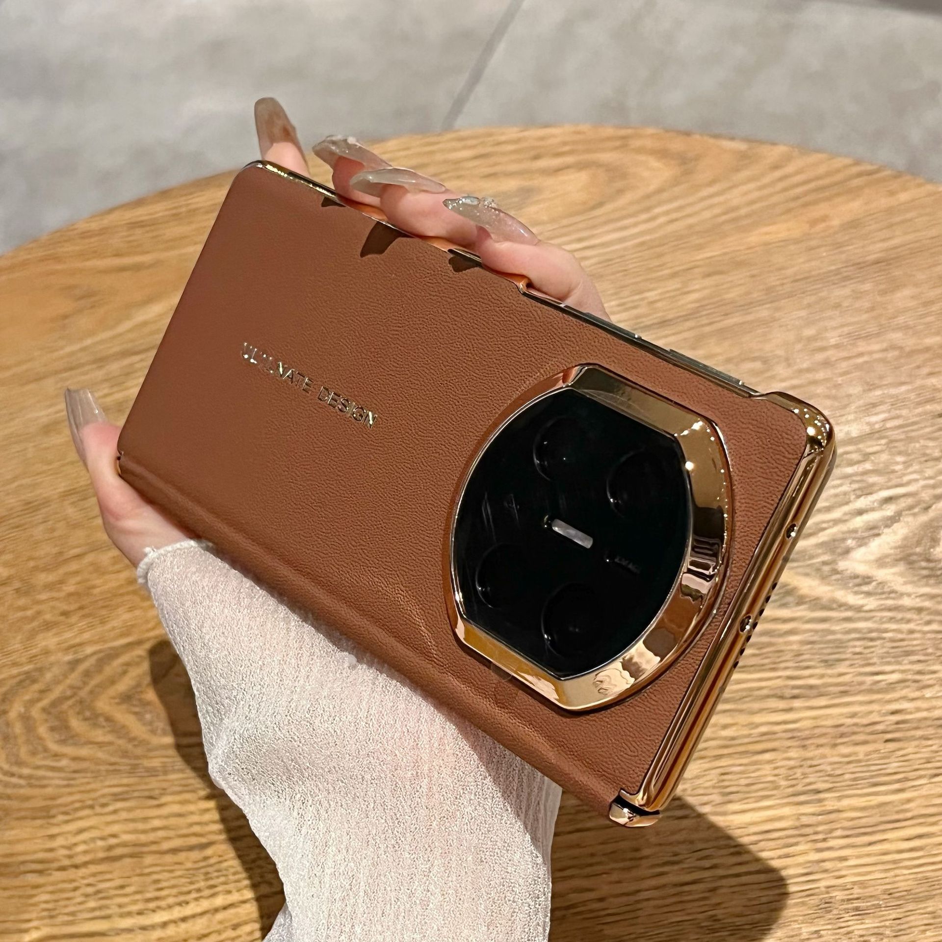 Compatible with Huawei Mate X7 phone case, instantly transforms Mate X6 into X7 vegan leather-feel electroplated hinge drop-proof protective case. - Brown center-axis leather-textured version Huawei Mate X7