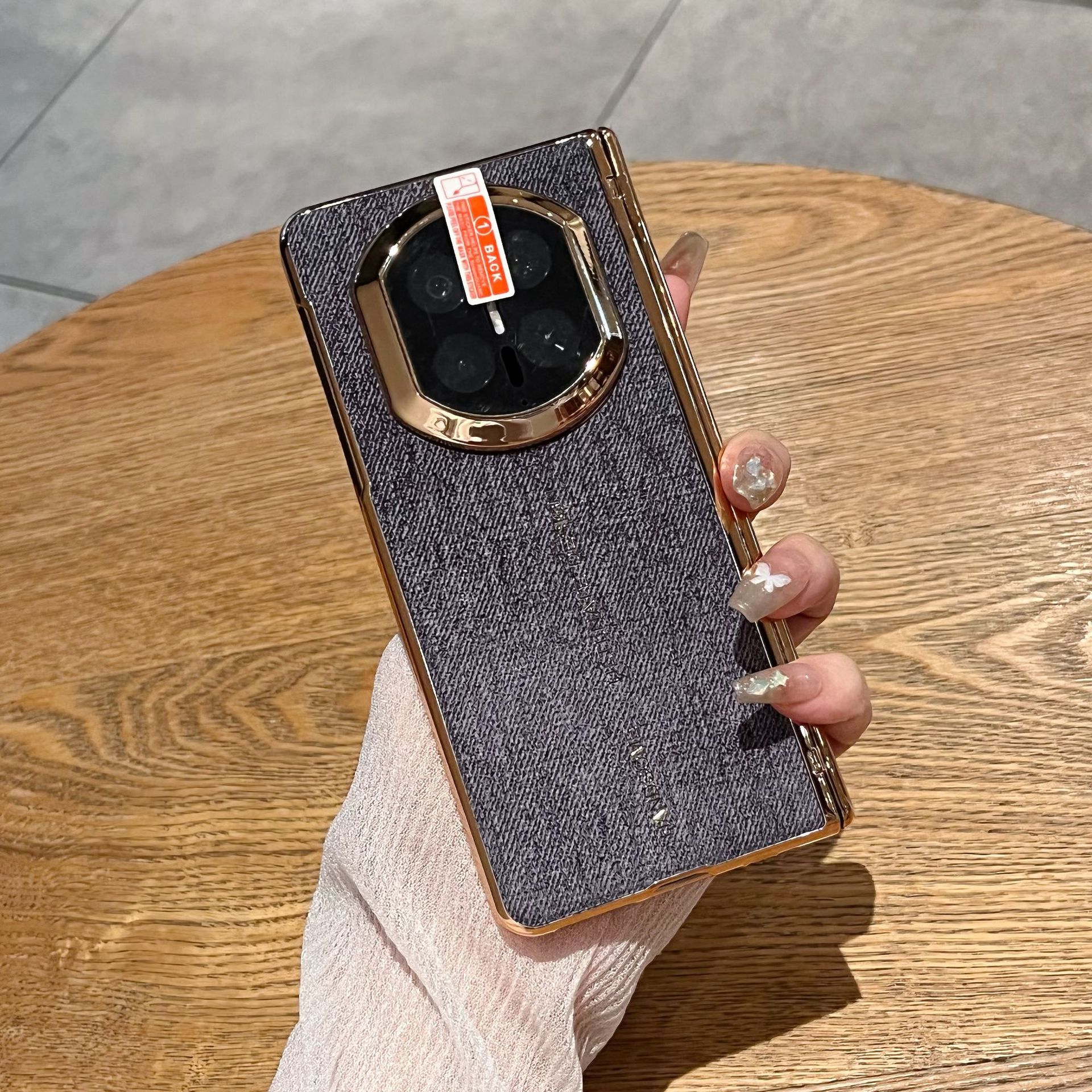 Compatible with Huawei Mate X7 phone case, vegan leather denim textured case, integrated hinge, drop-proof protective case. - Gray denim-textured shell Huawei Mate X7