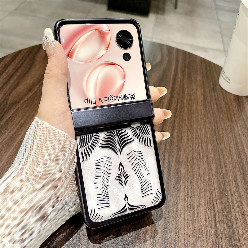 Suitable for Honor Magic V Flip phone cases with foldable screens, featuring luxurious electroplated hinges and shockproof protection. - Black Angel Wings Glory Magic V Flip